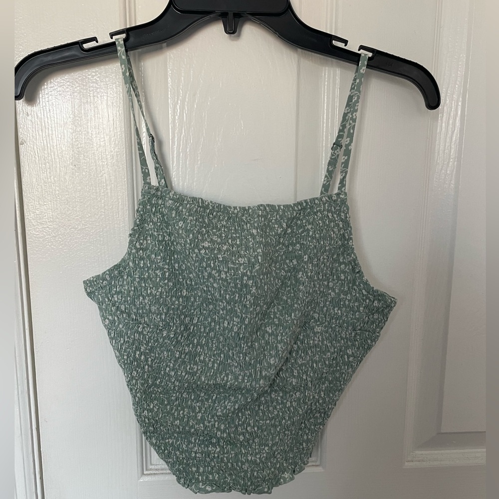Hollister top